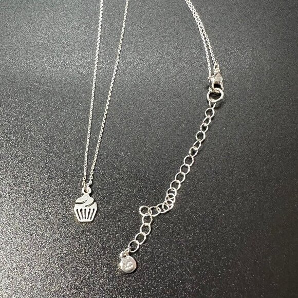 Liz Claiborne Cupcake Pendant Necklace Silver Tone - Picture 2 of 3
